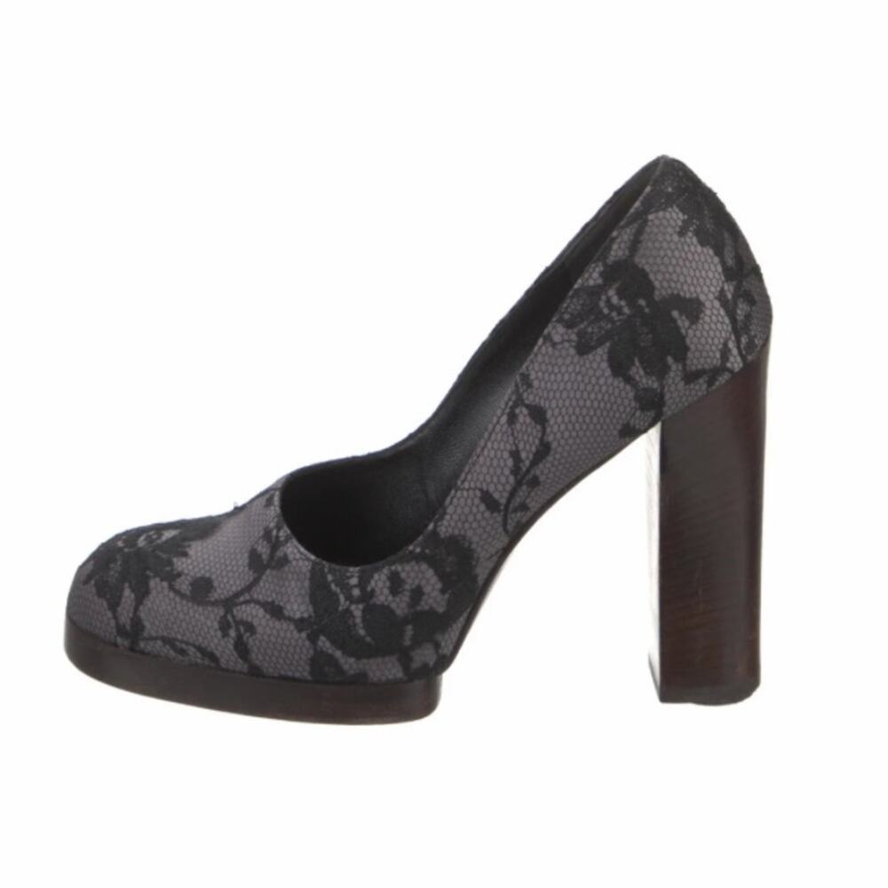 Gucci x Tom Ford Floral Lace Print Lavender Purple Block Heels size 38 size 8 - Picture 2 of 8